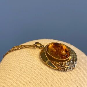 Vintage Gold/Amber Pendant Necklace